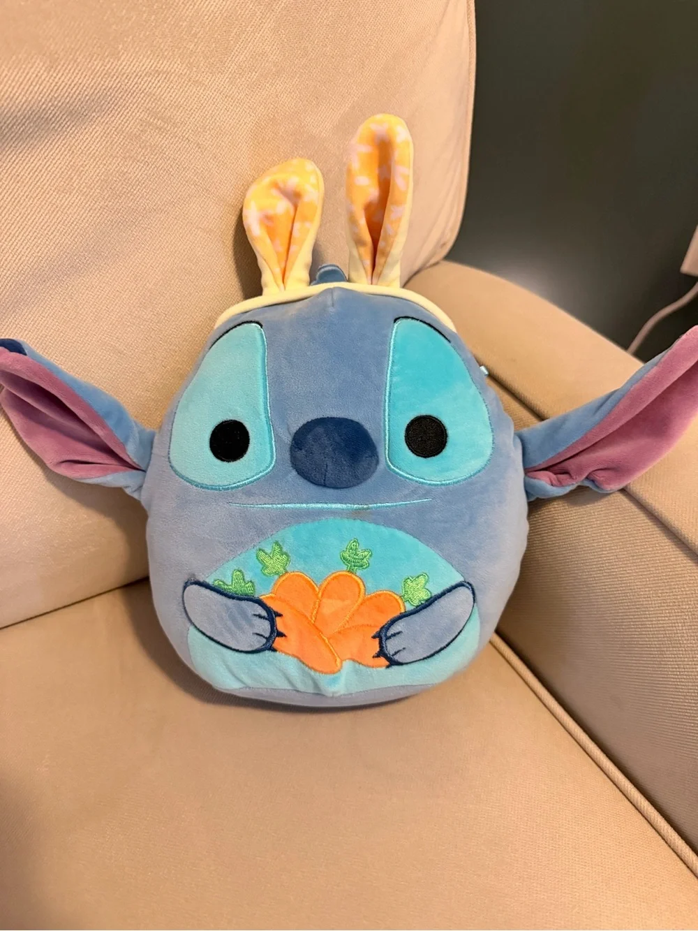 3 holiday squishmallows